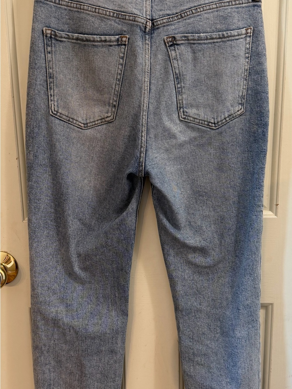 American Eagle Outfitters Light Wash High-Rise Women’s Jeans - Picture 4 of 4
